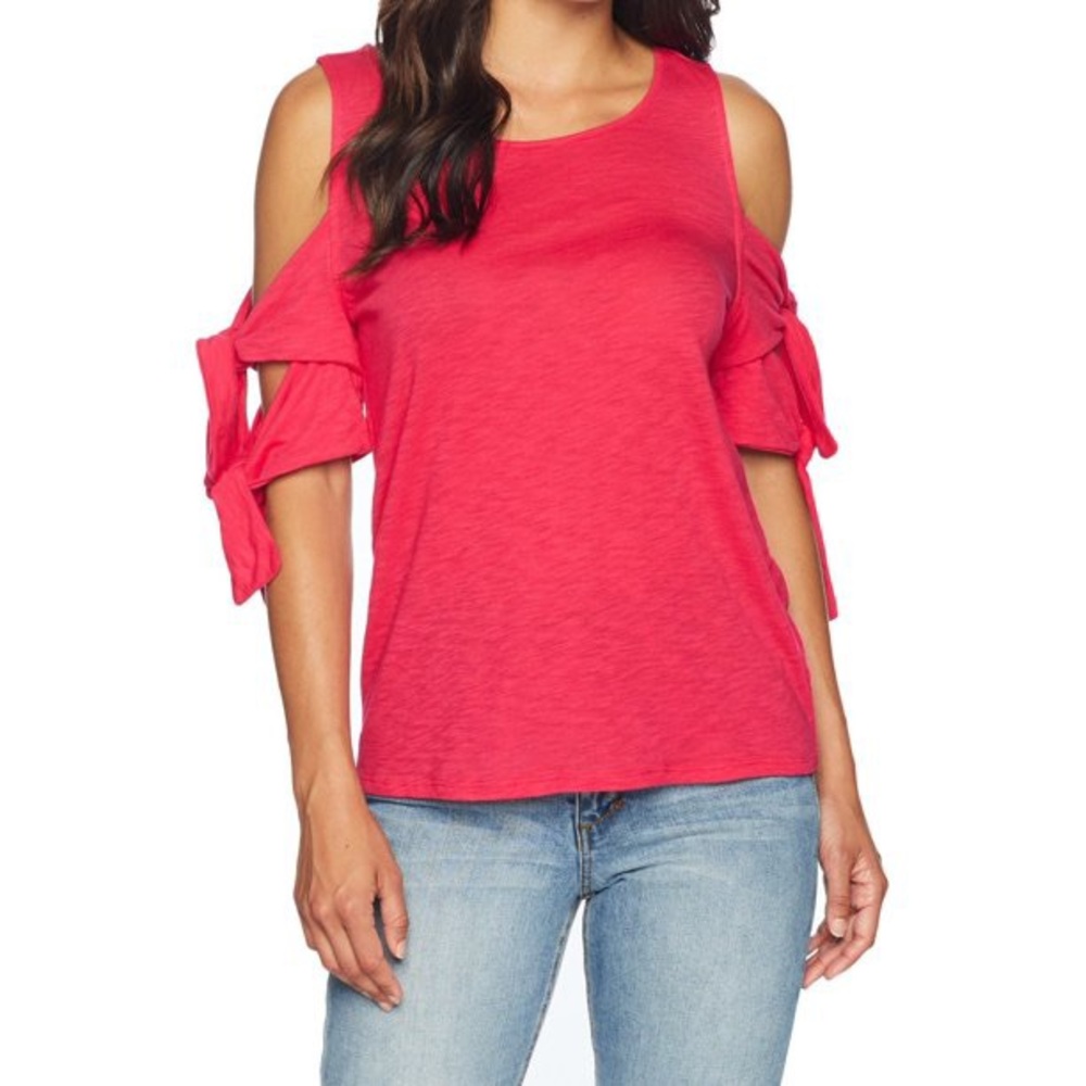 NWOT CeCe Knotted Cold Shoulder Fuchsia Pink Top